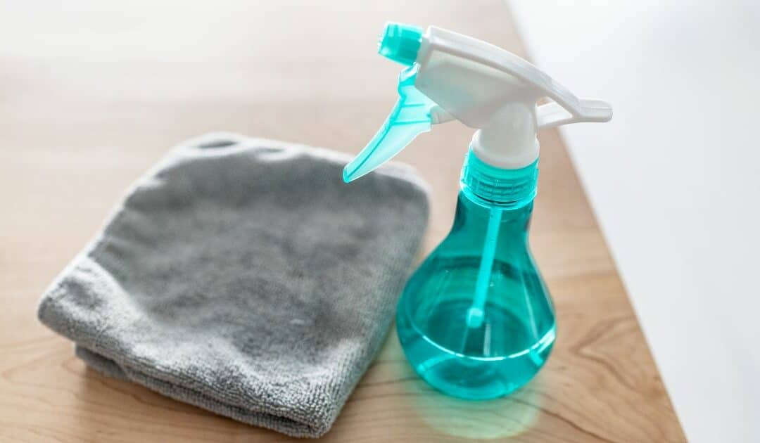 The Ultimate Guide to Selecting the Best Spray Bottle for Cleaning Solutions