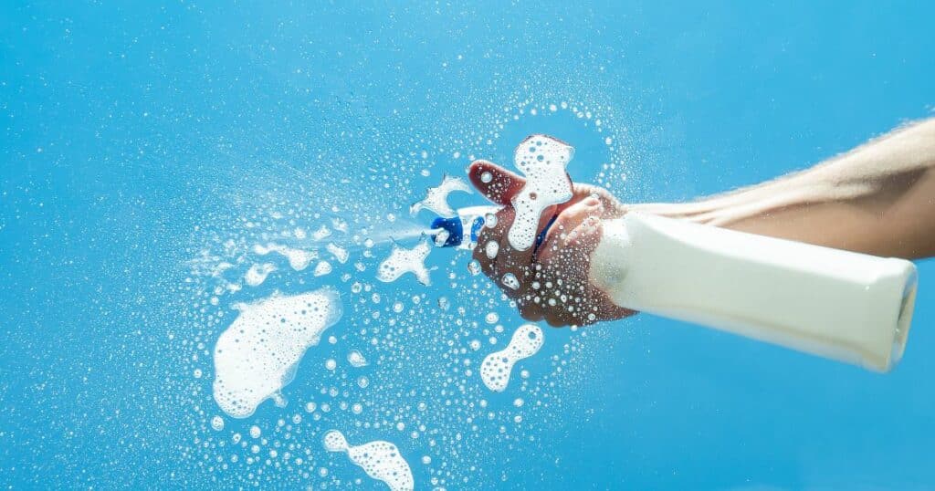 Spray Bottle – Make Cleaning Easier