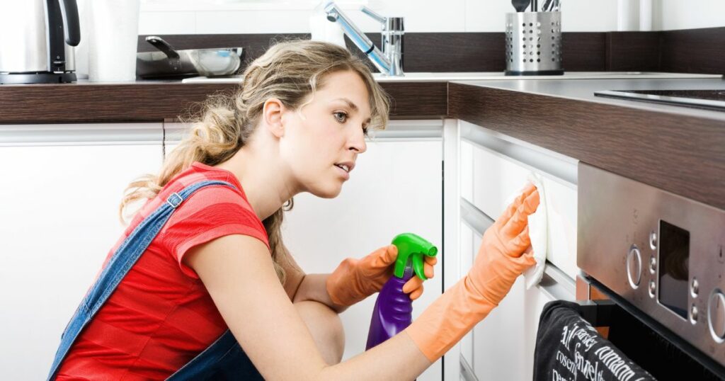 cleaning solution for kitchen cabinets - grease stains
