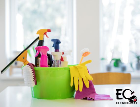 house cleaning companies Dedham, MA