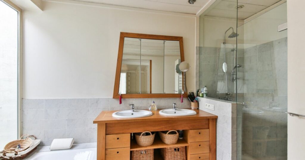 prevent mold and buildup of dust in the bathroom using eco-friendly cleaning solutions